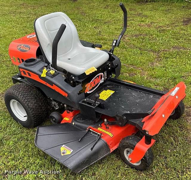 Image of Ariens Zoom 42 equipment image 2