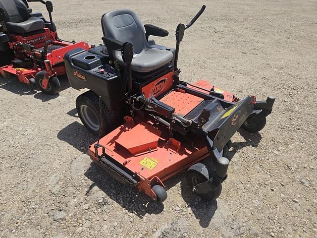 Image of Ariens Zoom Max equipment image 2