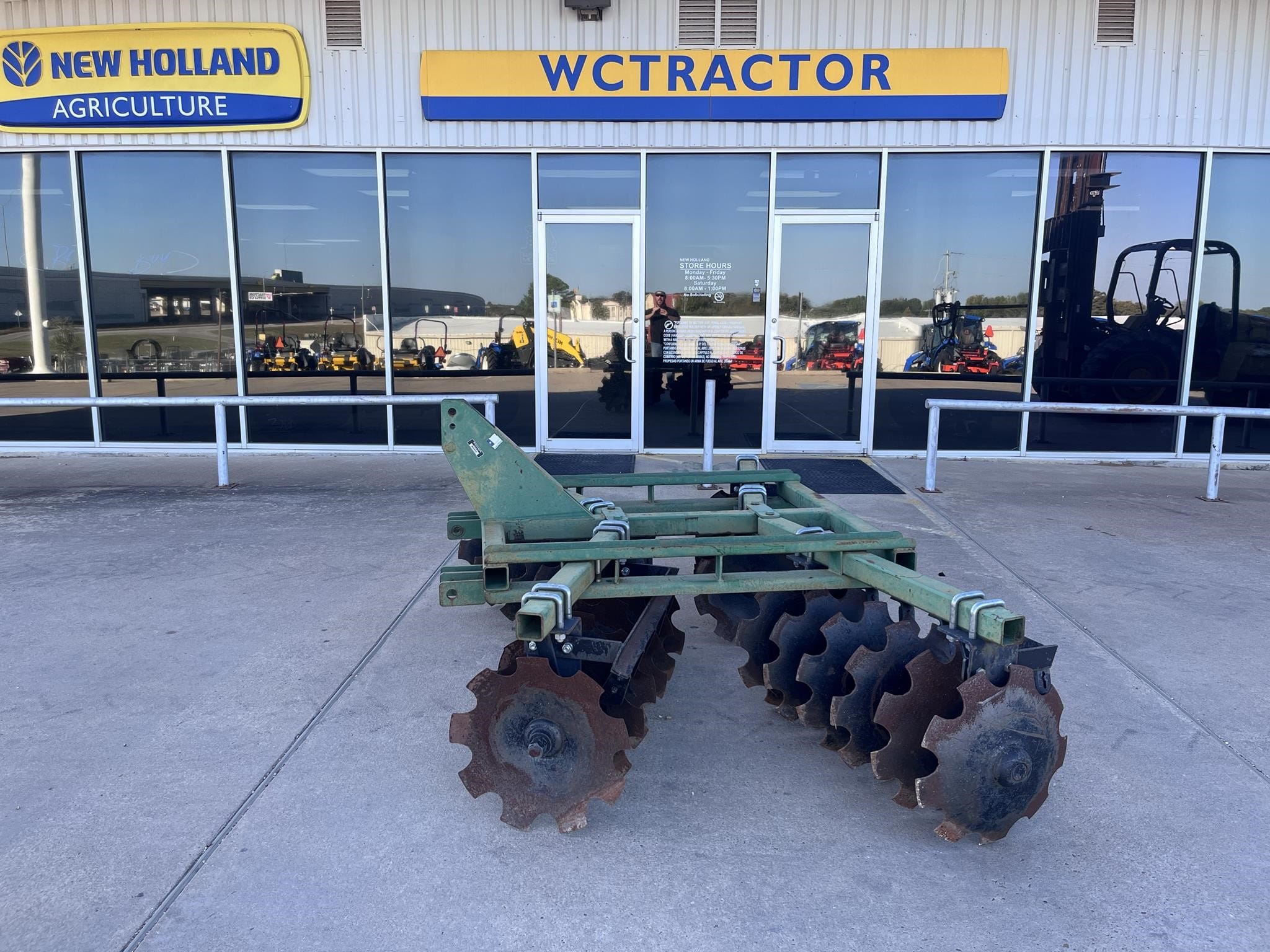 2015 Armstrong Ag HD2420 Equipment Image0