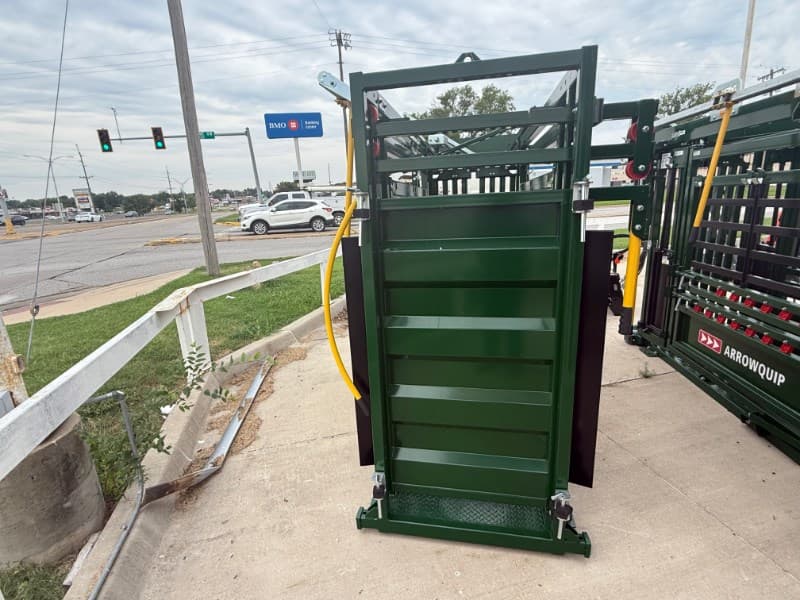 Image of ArrowQuip Q-Catch 74 Series Image 1