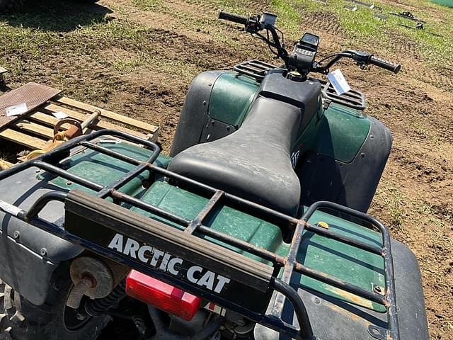 Image of Arctic Cat 300 equipment image 4