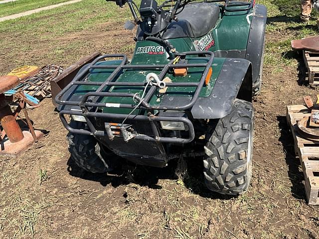Image of Arctic Cat 300 equipment image 2