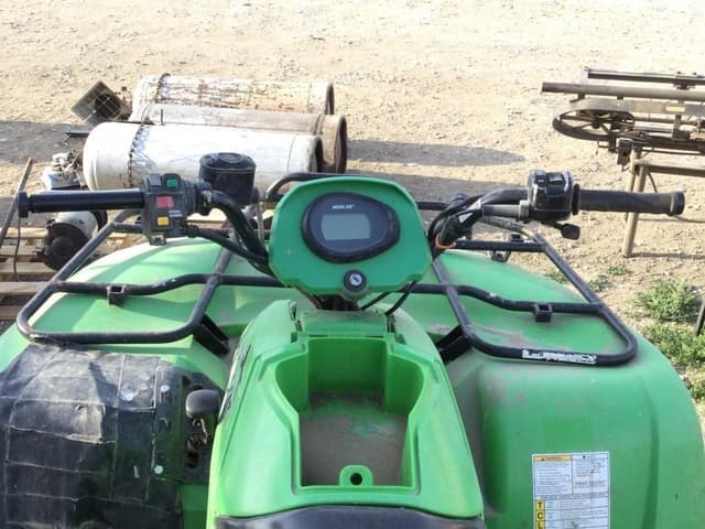 Image of Arctic Cat 400 equipment image 4