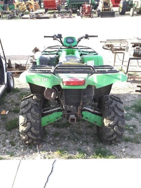 Image of Arctic Cat 400 equipment image 1