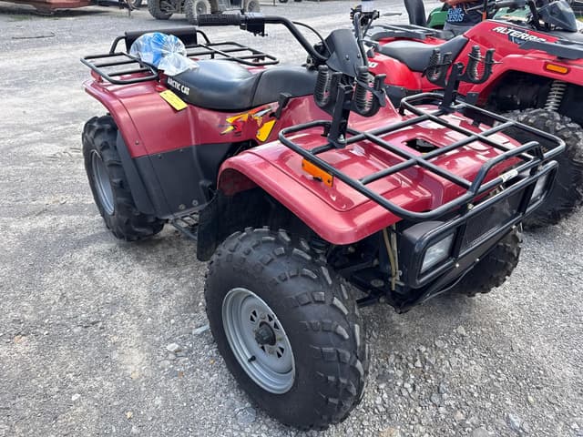 Image of Arctic Cat 400 equipment image 2