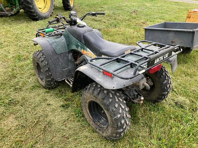 Image of Arctic Cat 500 equipment image 3