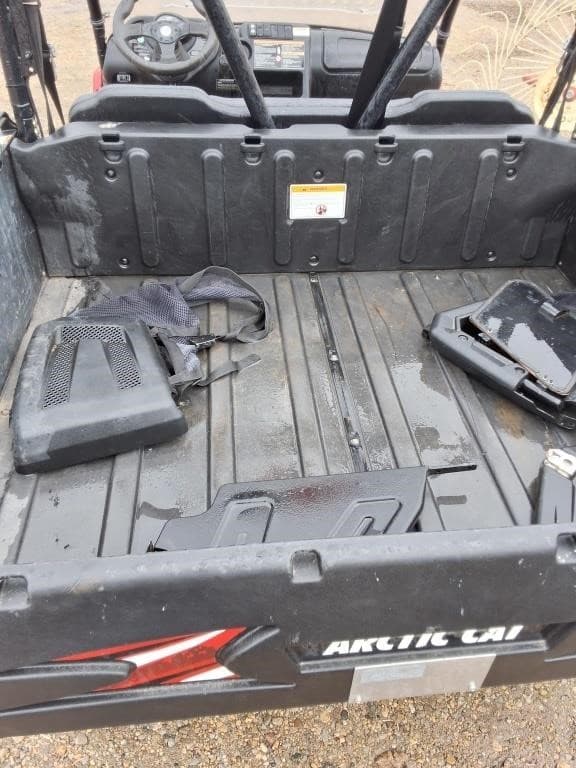 Image of Arctic Cat 700 equipment image 4