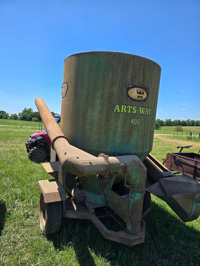 Image of Art's Way 400 equipment image 4