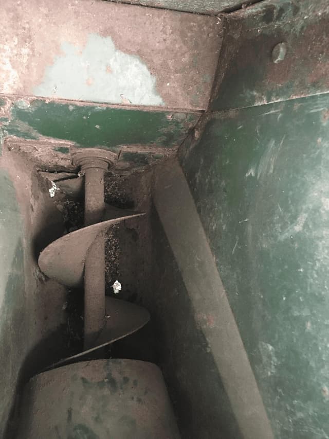 Image of Art's Way 425 equipment image 4