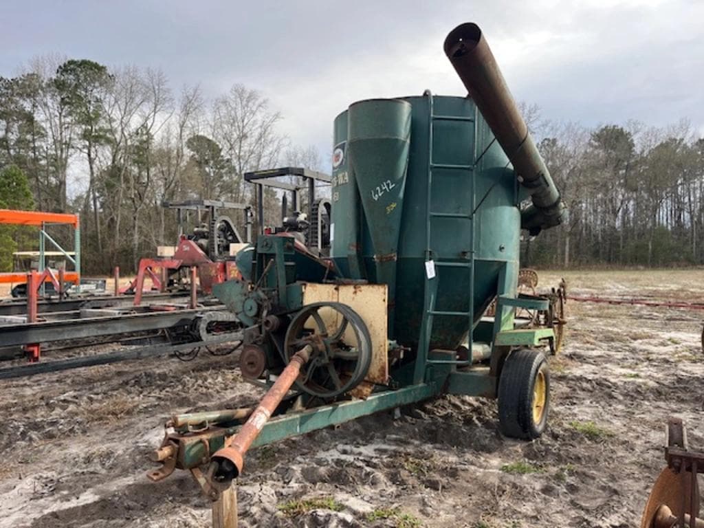 Image of Art's Way 450 Image 1