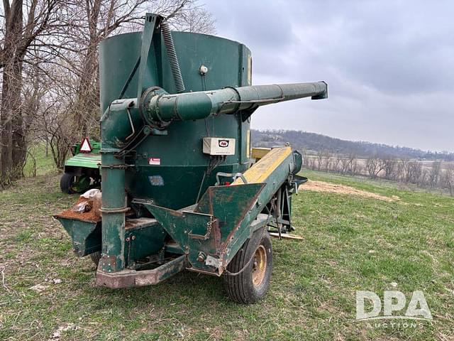 Image of Art's Way 450 equipment image 3