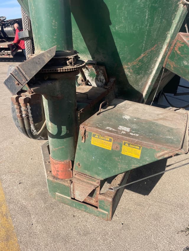 Image of Art's Way 500A equipment image 4