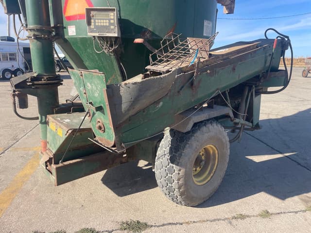 Image of Art's Way 500A equipment image 2