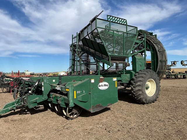 Image of Art's Way 6812A equipment image 4