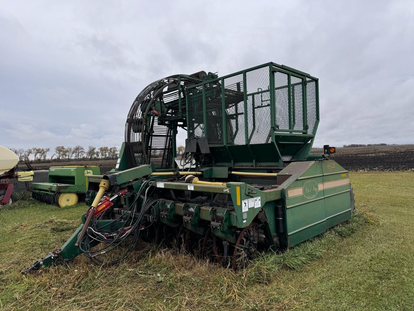 Main image Art's Way 692B