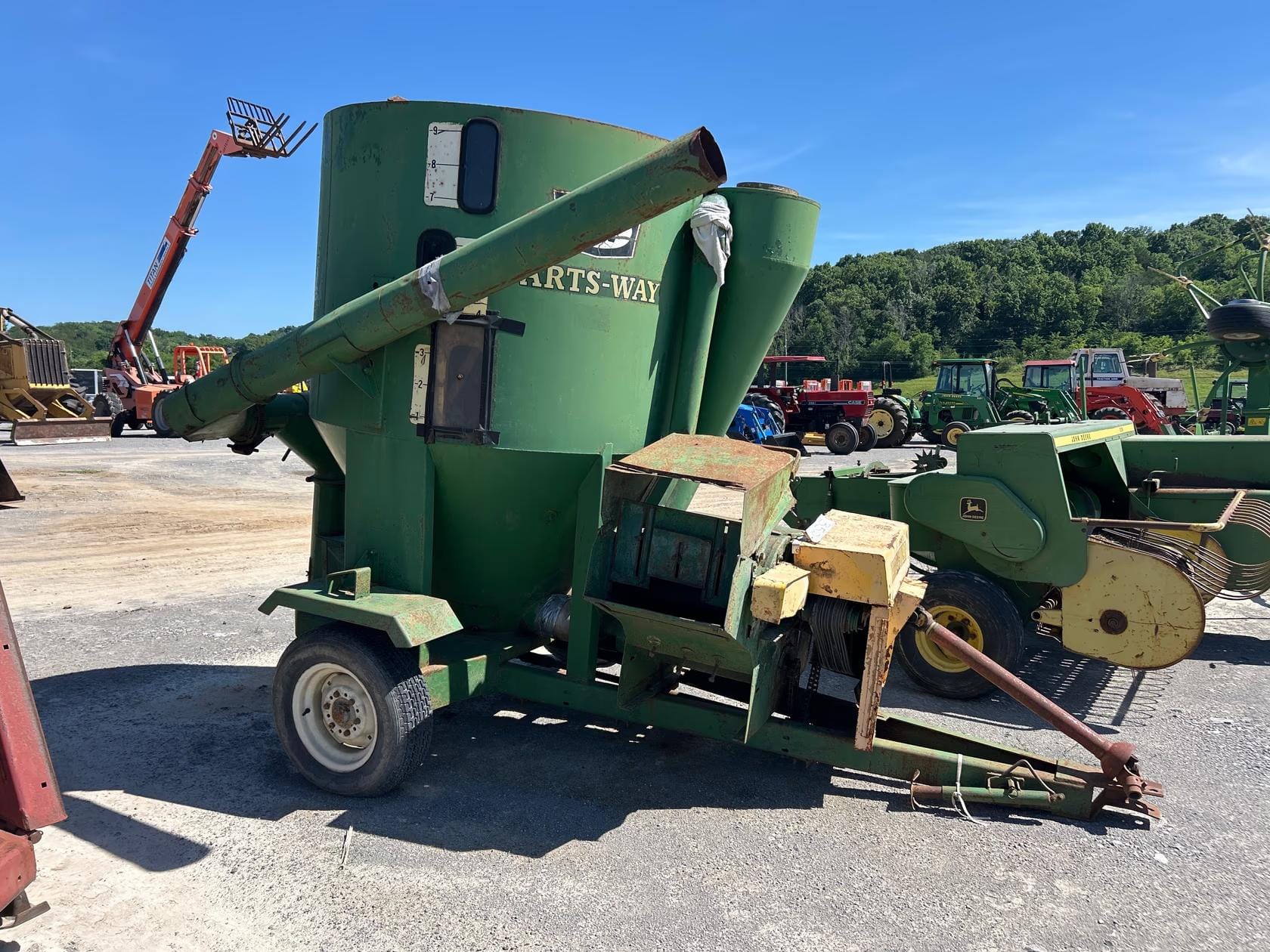 Art's Way 425 Equipment Image0