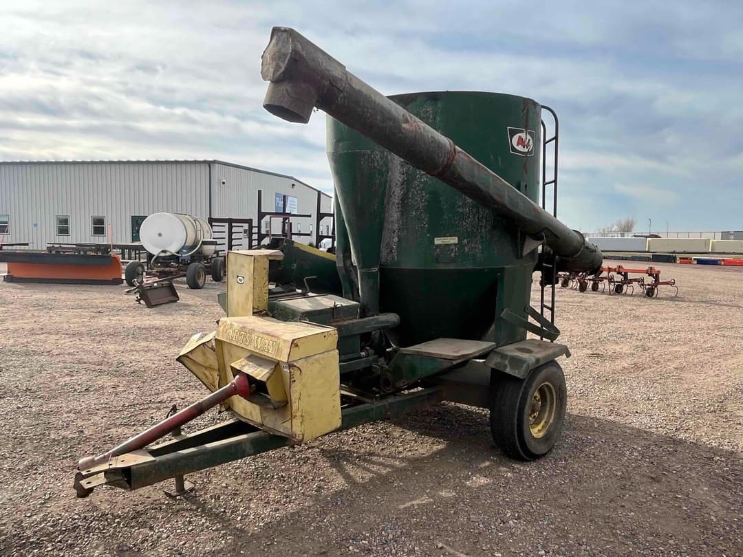 Image of Art's Way 425A Primary image