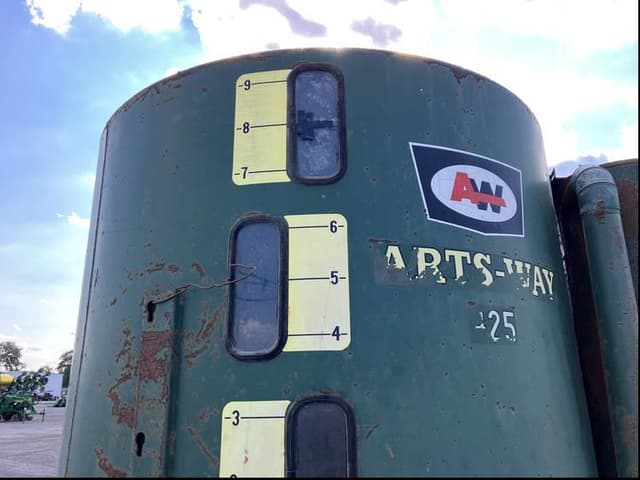 Image of Art's Way 425 equipment image 3