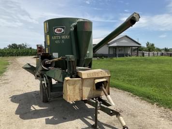 Main image Art's Way 425A