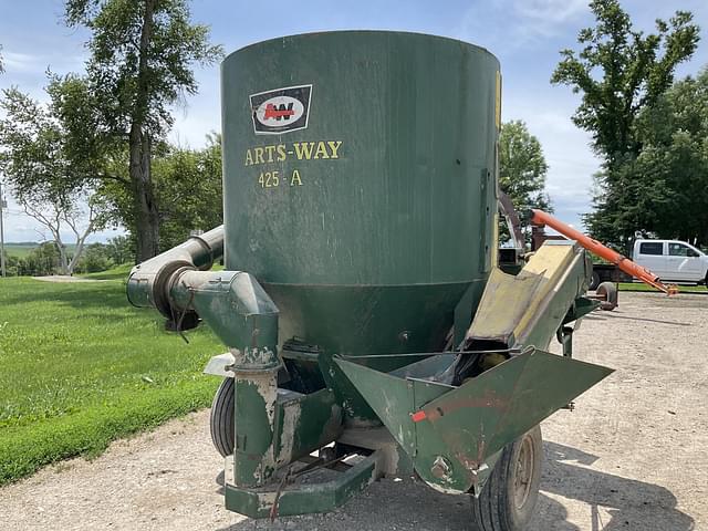Image of Art's Way 425A equipment image 1
