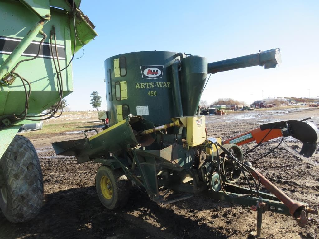 Image of Art's Way 450 Image 0