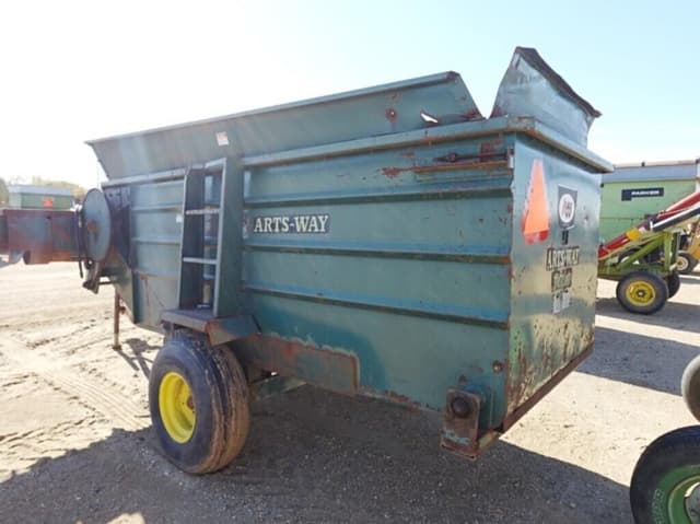 Image of Art's Way 700A equipment image 3