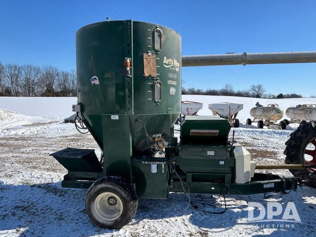 Image of Art's Way 6530 equipment image 1