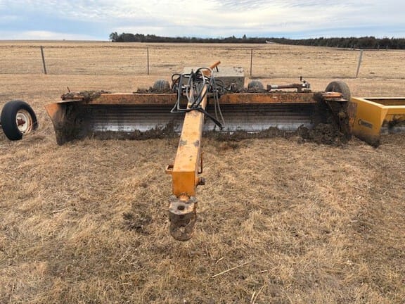 Art's Way LS1400 Equipment Image0