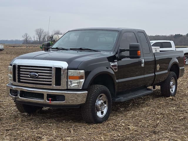 Image of Ford F-250 equipment image 2