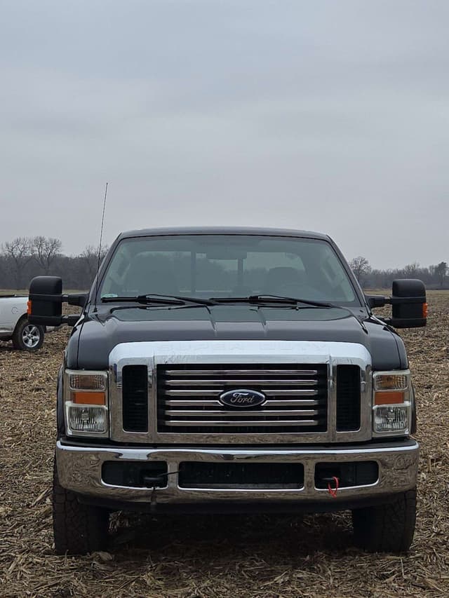 Image of Ford F-250 equipment image 1