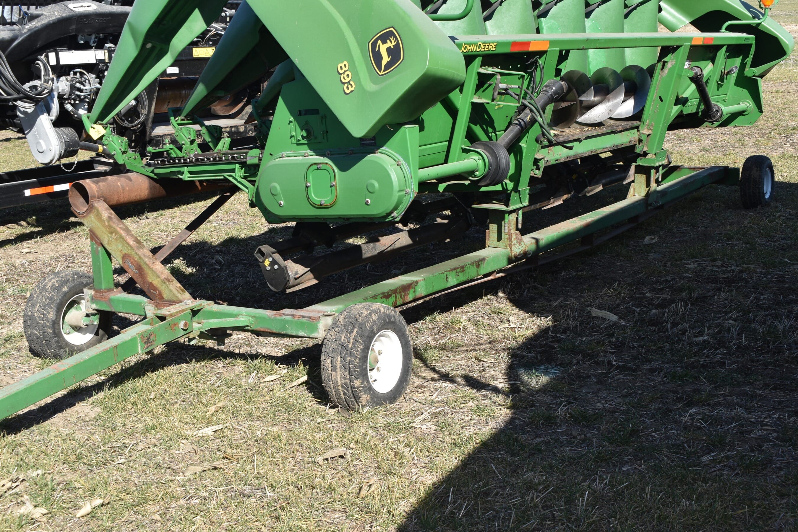 John Deere 893 Equipment Image0