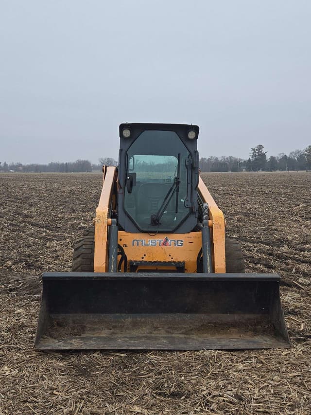 Image of Mustang 2200R equipment image 1