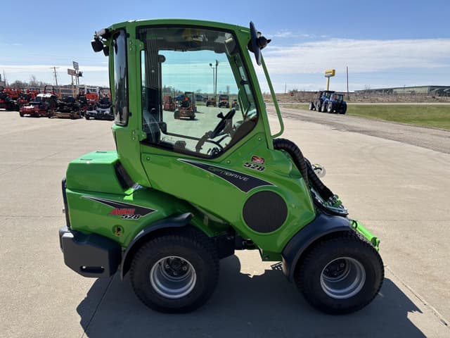 Image of AVANT 528 equipment image 4