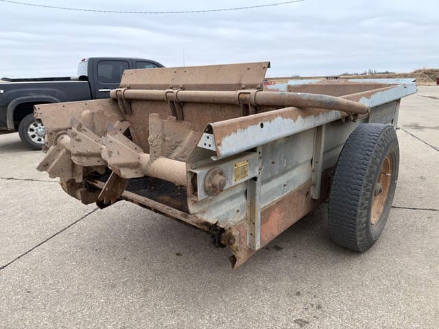 Image of New Idea 352 equipment image 2