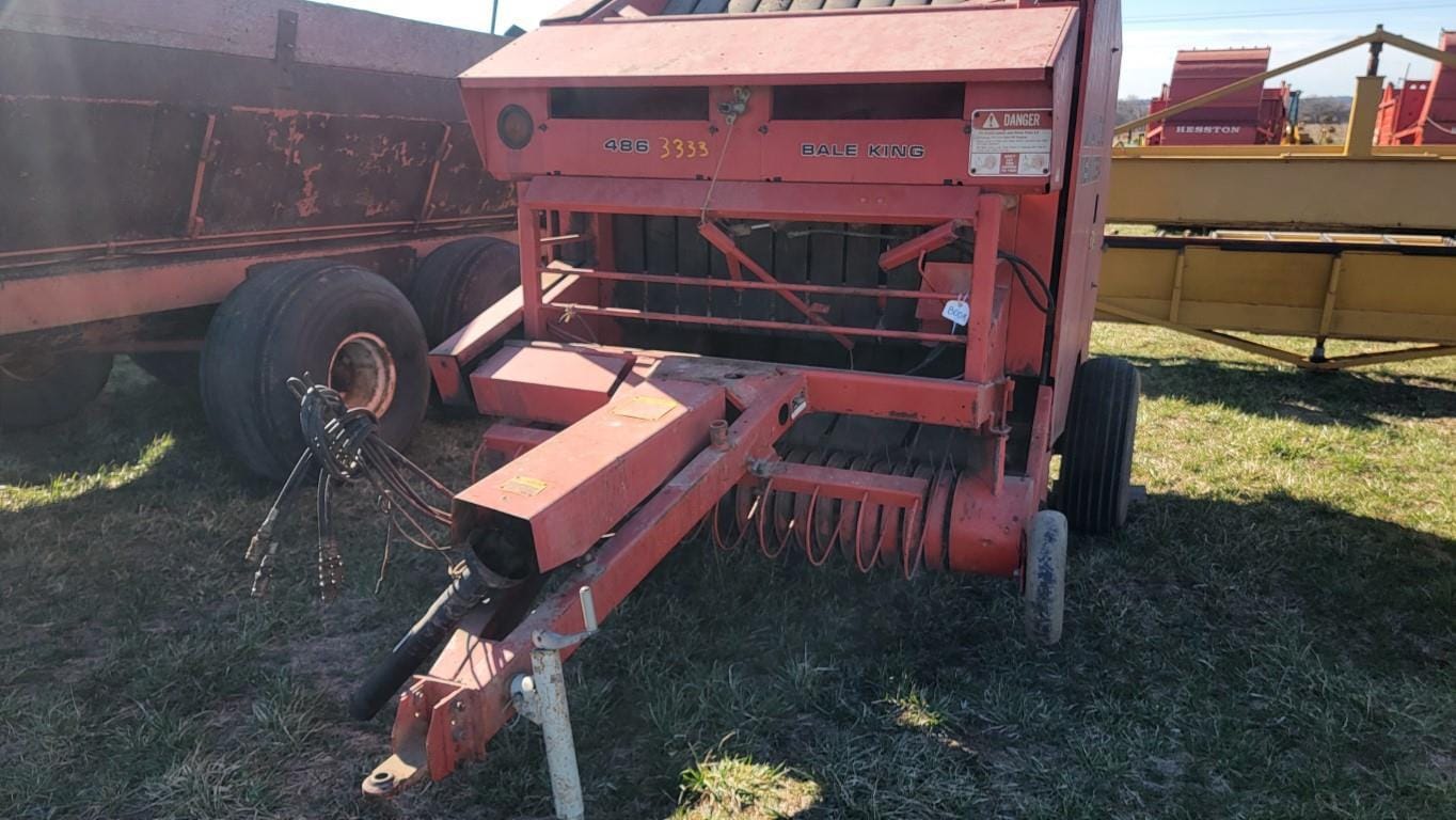 New Idea 486 Equipment Image0