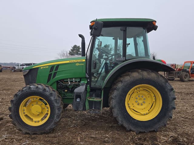 Image of John Deere 5100M equipment image 3