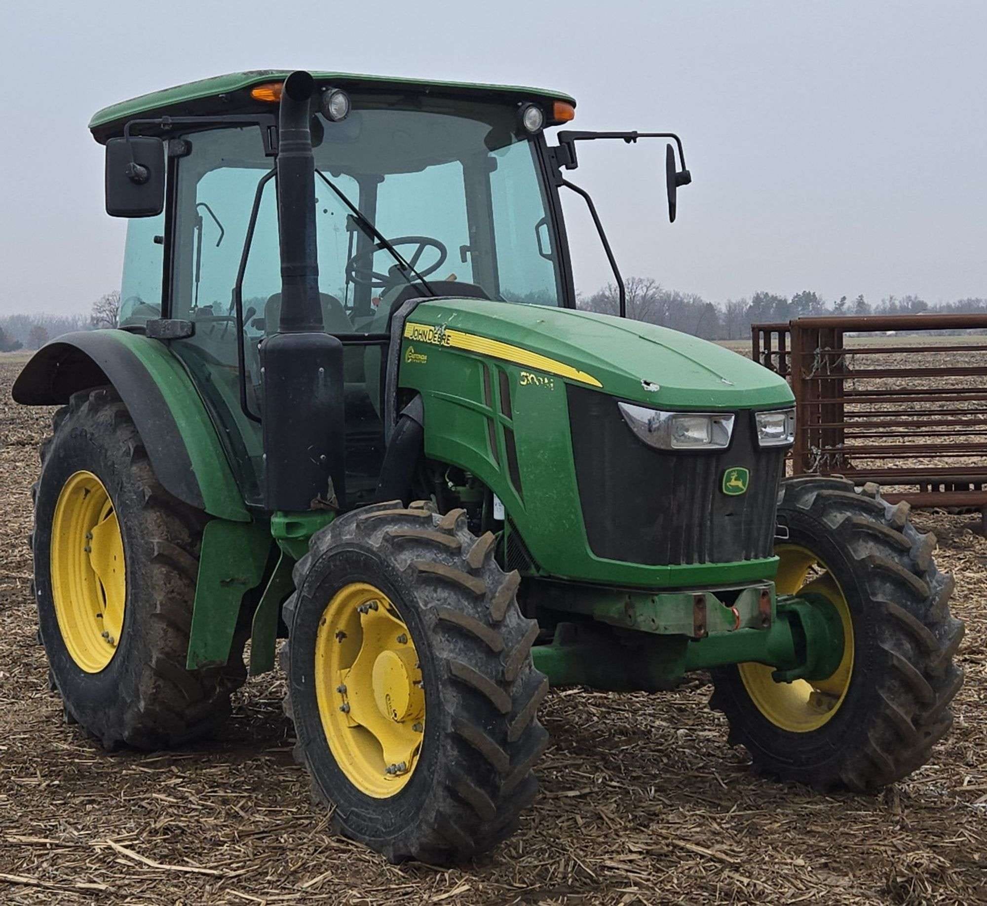 John Deere 5100M Equipment Image0