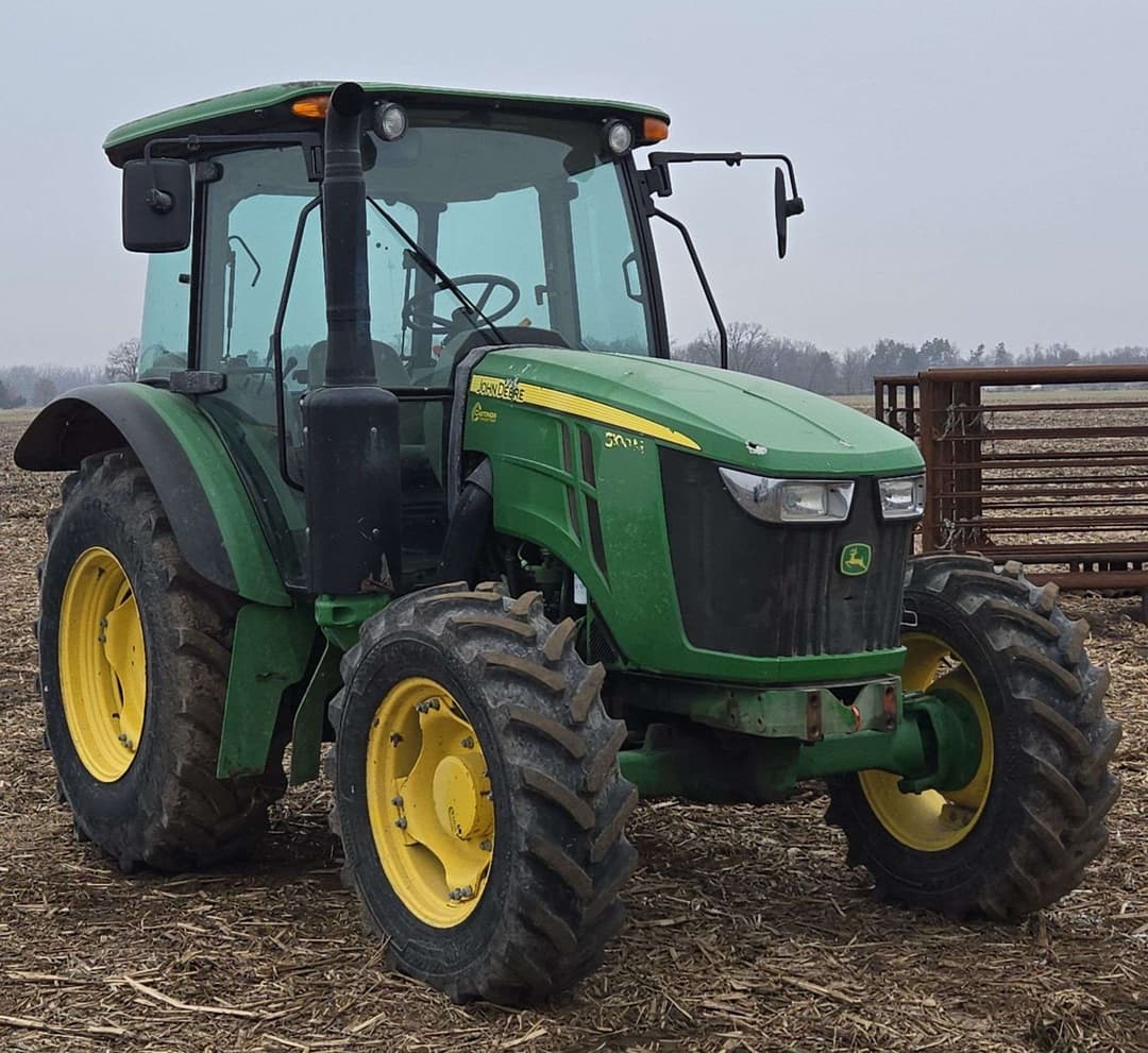 Image of John Deere 5100M Primary image
