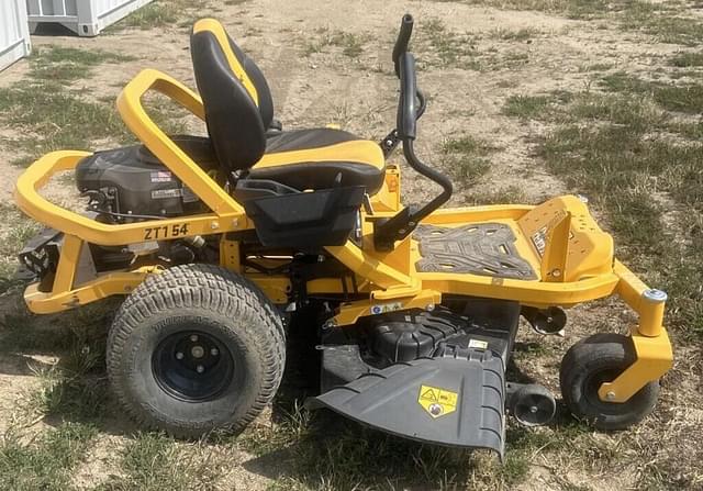 Image of Cub Cadet Ultima ZT1 equipment image 4