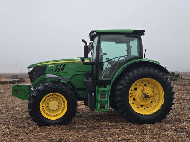 Image of John Deere 6145R equipment image 3