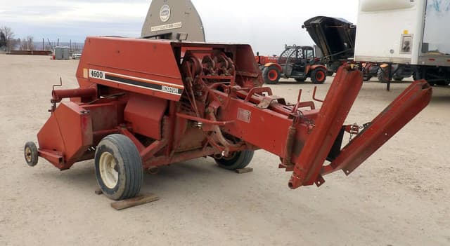 Image of Hesston 4600 equipment image 3