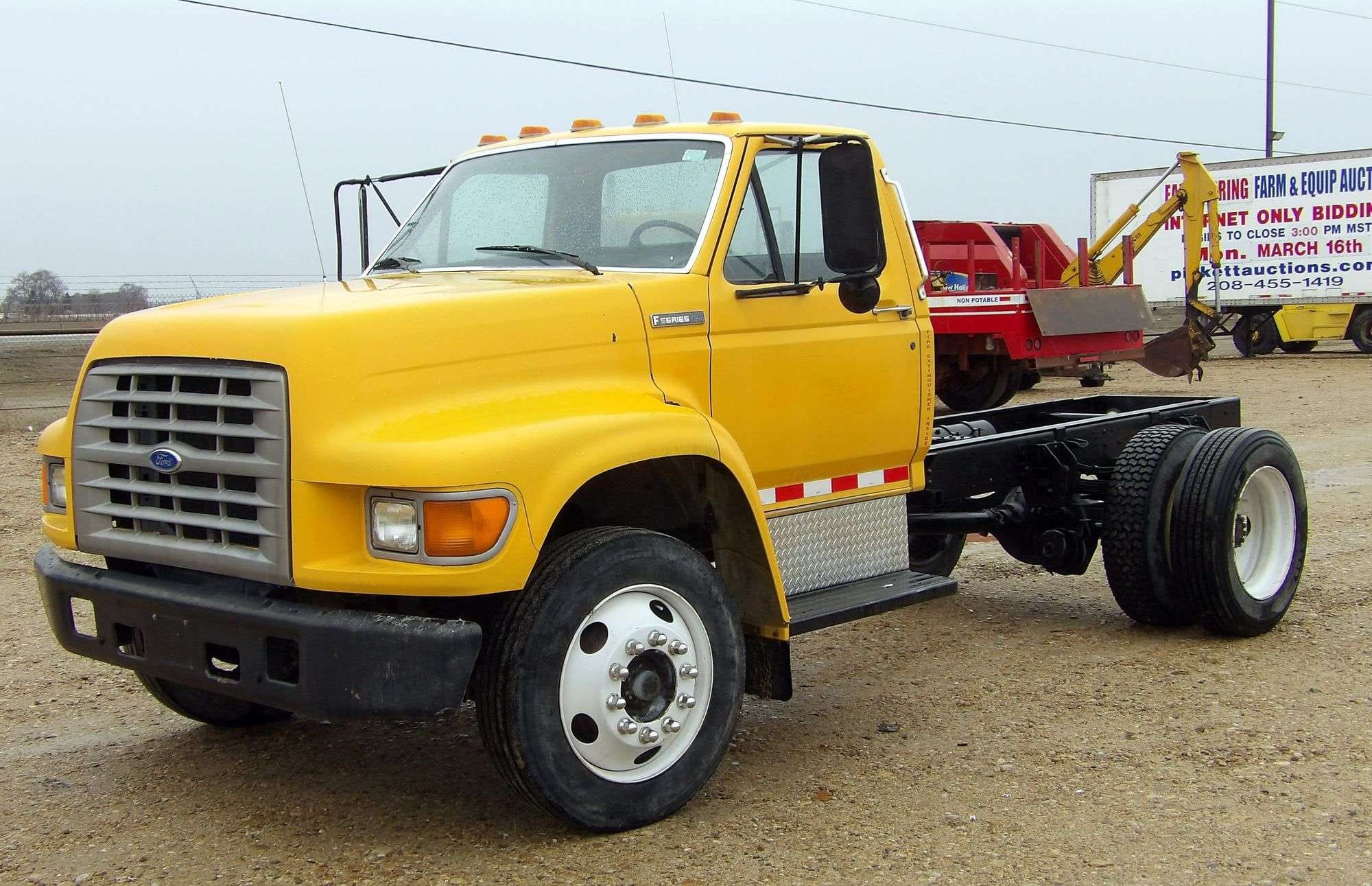 1995 Ford F-SERIES Equipment Image0