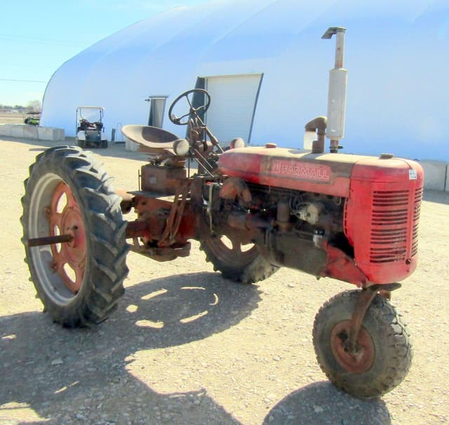 Image of Farmall FC equipment image 1