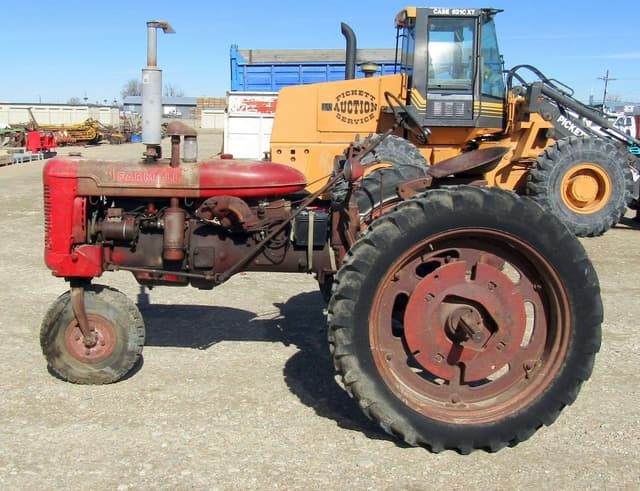 Image of Farmall FC equipment image 4
