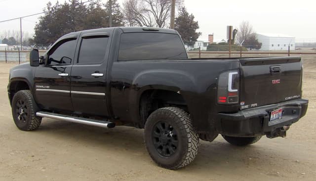 Image of GMC 2500 equipment image 4