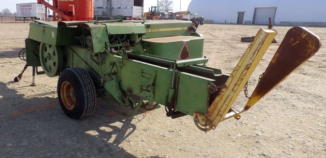 Image of John Deere 466 equipment image 3