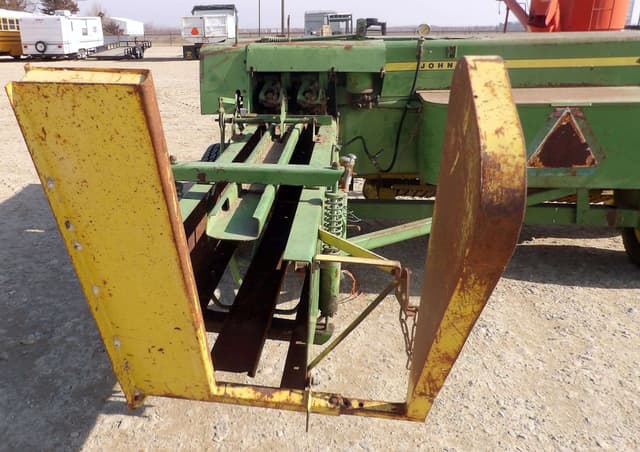 Image of John Deere 466 equipment image 2