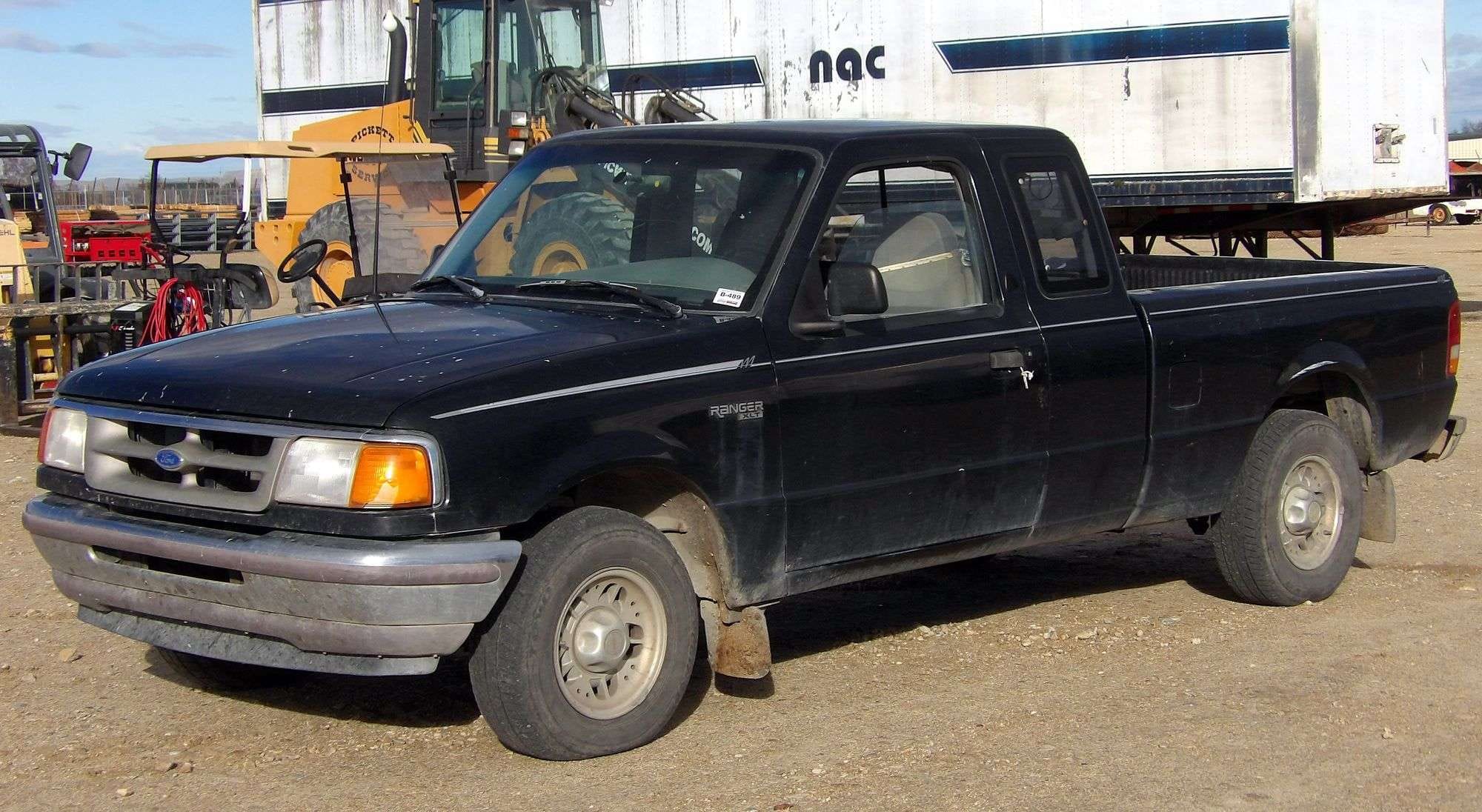 1995 Ford Ranger XLT Equipment Image0