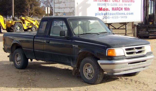 Image of Ford Ranger XLT equipment image 1