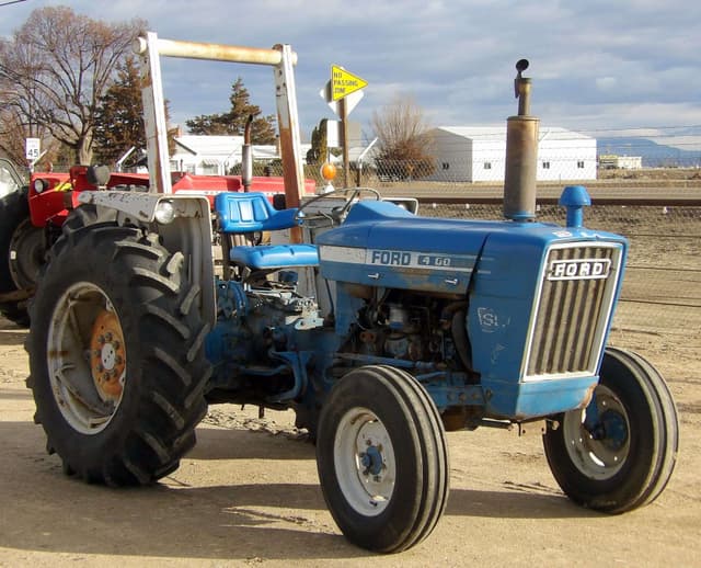 Image of Ford 4100 equipment image 1